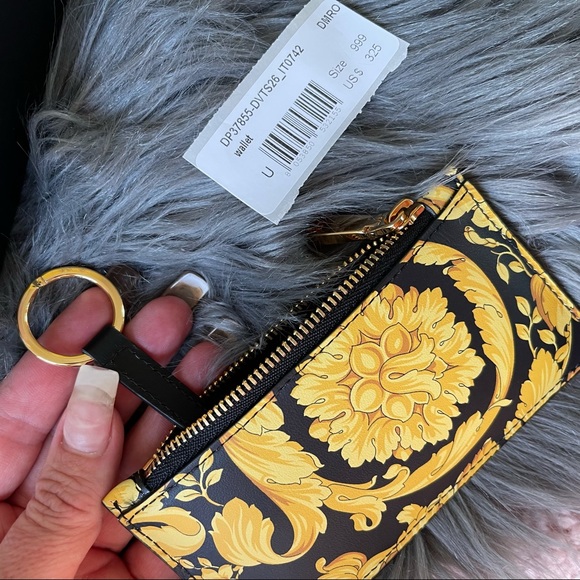 Sold VERSACE 💛 NWB BAROCCO CARD HOLDER WITH KEY FOB - Picture 8 of 11